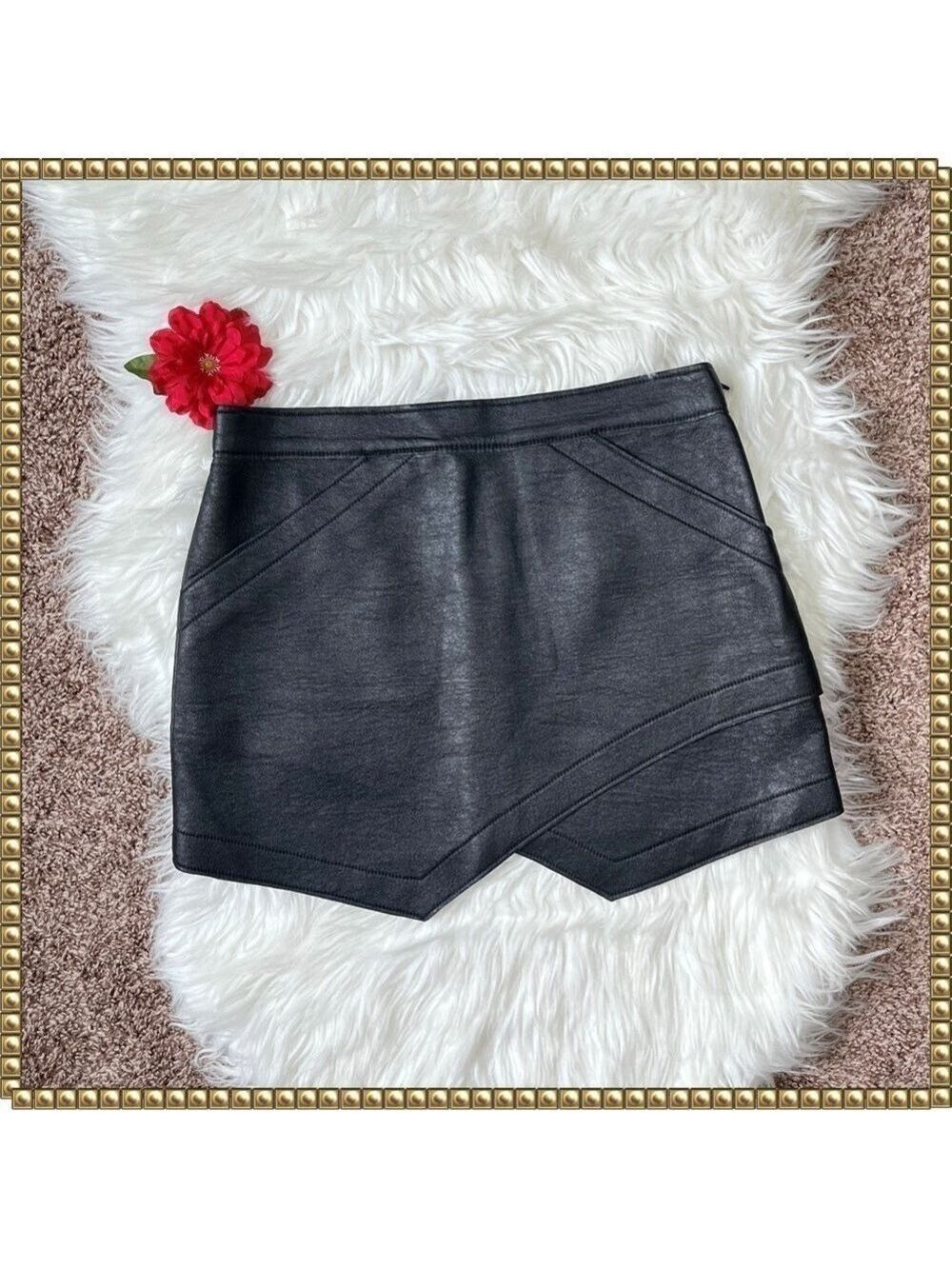 BCBGMAXAZRIA Black Faux Leather Mini Skirt Small